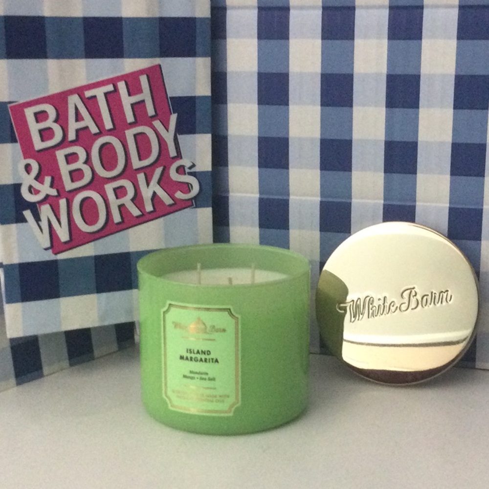 White Barn
ISLAND MARGARITA
3-Wick Candle